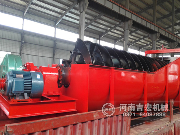 螺旋洗石機(jī)、移動(dòng)輸送機(jī)發(fā)往東北