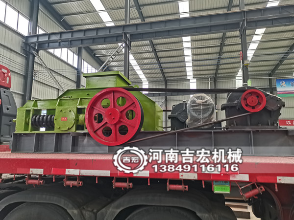 破碎柏油路的設(shè)備叫什么,為什么不選用其他設(shè)備？