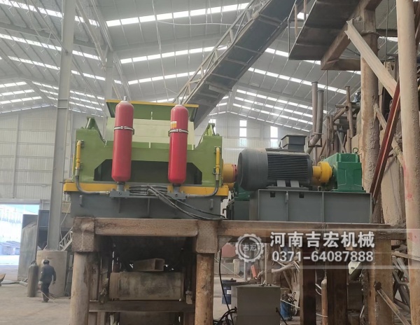 粒度精準控制：金尾礦對輥破碎機如何實現(xiàn)高效回收的“關鍵一步”！